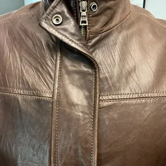 Danier Genuine Leather (Brown) Jacket (with detachable vest lining) *Vintage* - Picture 10 of 14